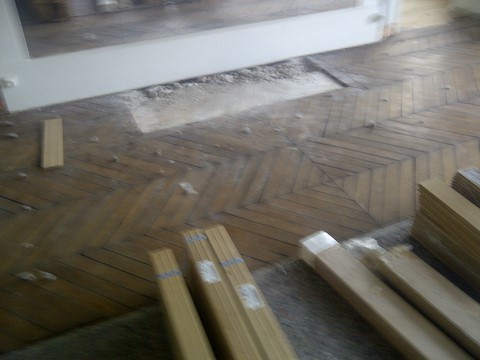 PONÇAGE DE PARQUET ANCIEN / CLOUÉ AVEC LA RÉALISATION D'UN EMPLACEMENT D'UNE ANCIENNE CHEMINÉE