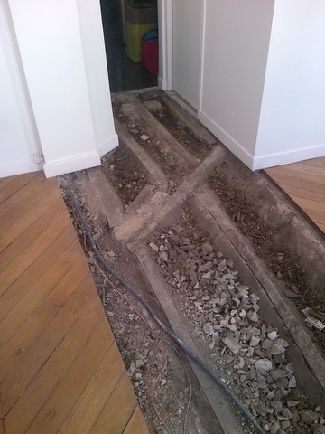 Toutes les étapes d'une rénovation de parquet ancien / cloué