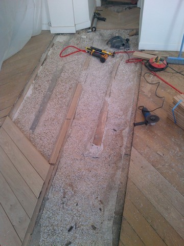 Toutes les étapes d'une rénovation de parquet ancien / cloué