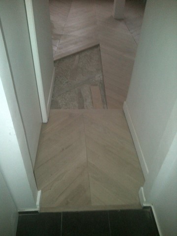Toutes les étapes d'une rénovation de parquet ancien / cloué