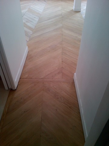 Toutes les étapes d'une rénovation de parquet ancien / cloué