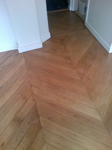 Toutes les étapes d'une rénovation de parquet ancien / cloué