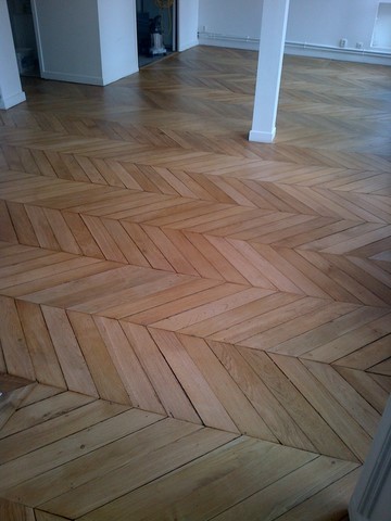 Toutes les étapes d'une rénovation de parquet ancien / cloué