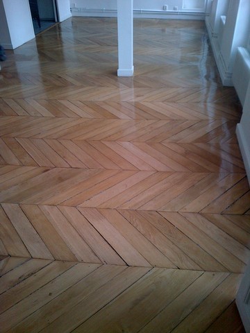 Toutes les étapes d'une rénovation de parquet ancien / cloué