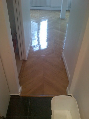 Toutes les étapes d'une rénovation de parquet ancien / cloué