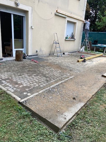 pose-de-terrasse-en-lame-composite