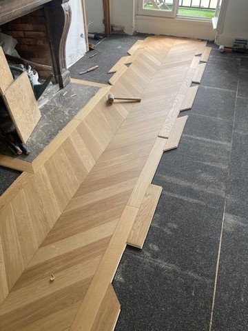 Toutes les étapes d'une rénovation, de remplacement de parquet ancien / cloué