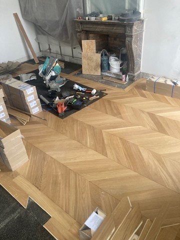 Toutes les étapes d'une rénovation, de remplacement de parquet ancien / cloué