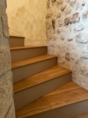 REALISATION DE MARCHES D'ESCALIER EN PARQUET